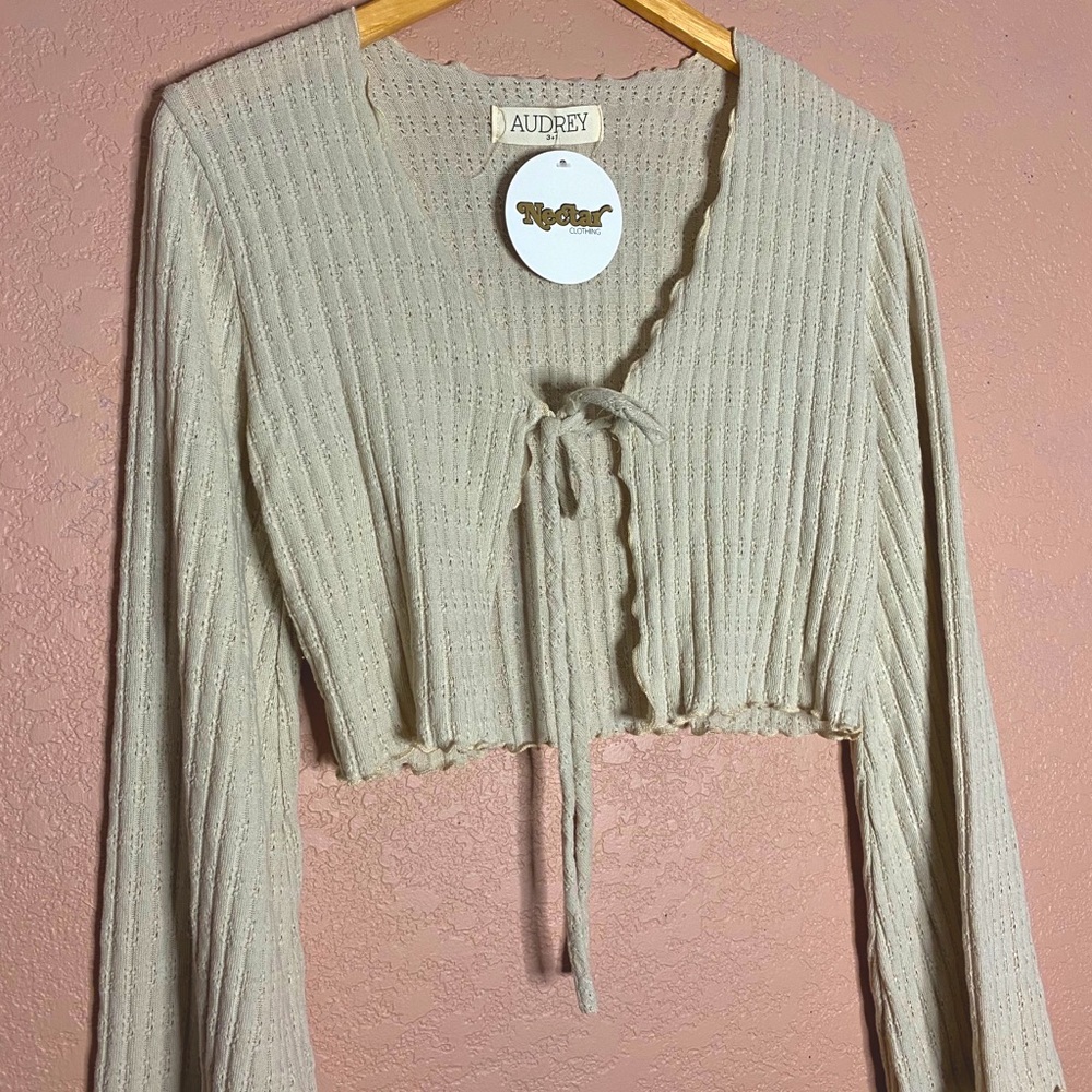 Nectar boutique long sleeve crop top